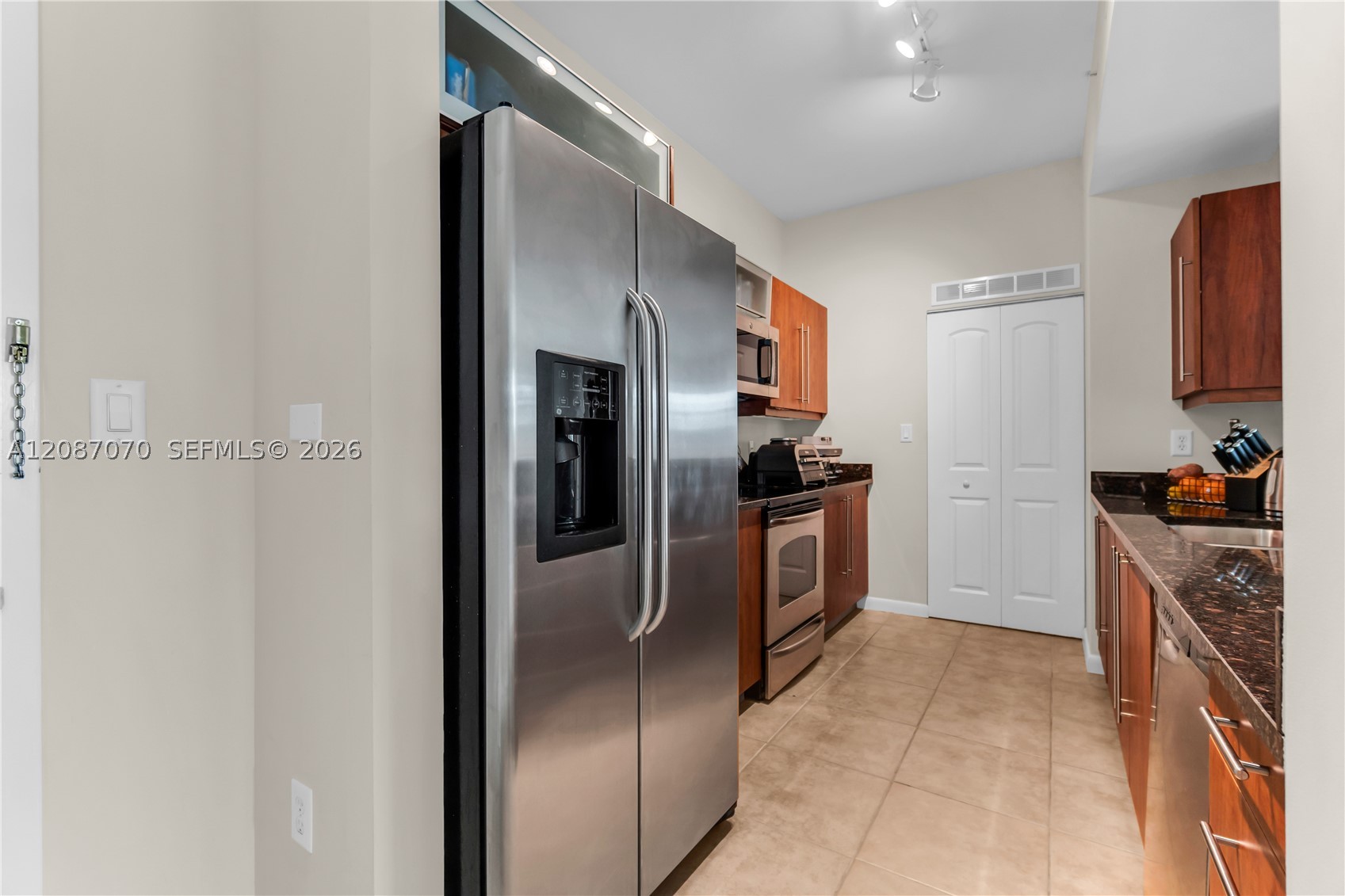 7350 SW 89th St #312S, Miami FL 33156