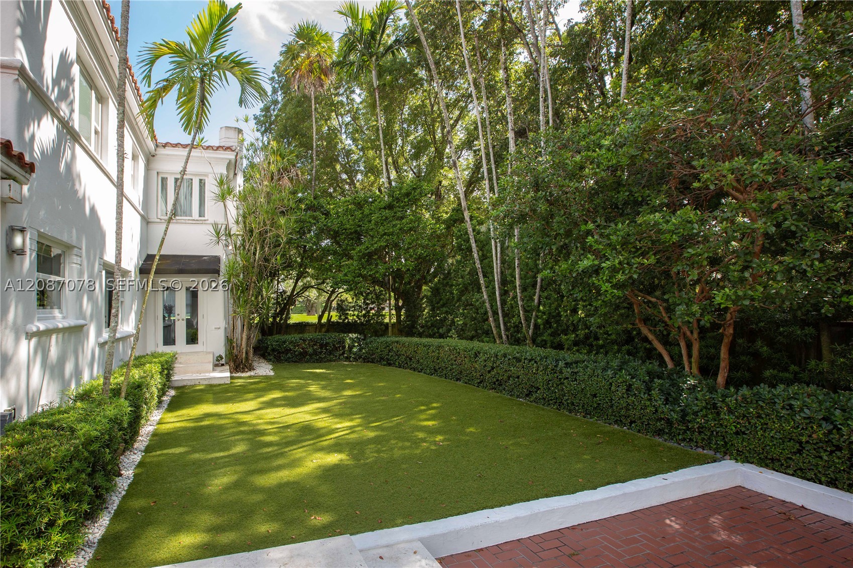 1261 N Greenway Dr, Coral Gables FL 33134