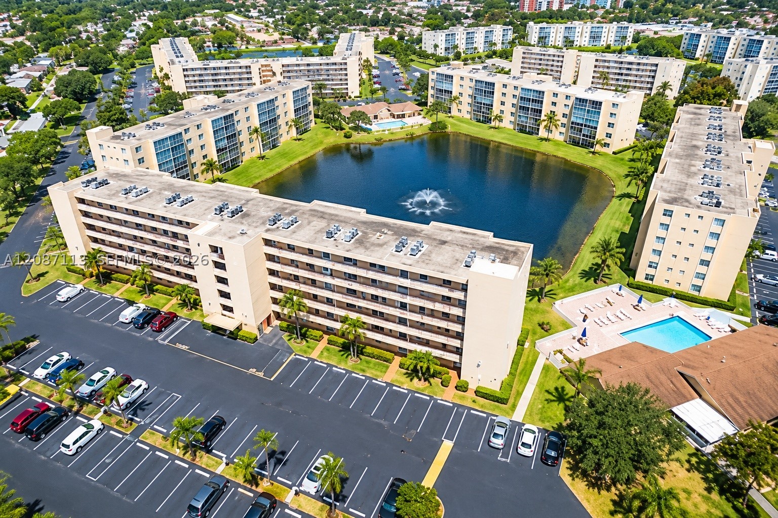 441 SE 3rd St #408, Dania Beach FL 33004