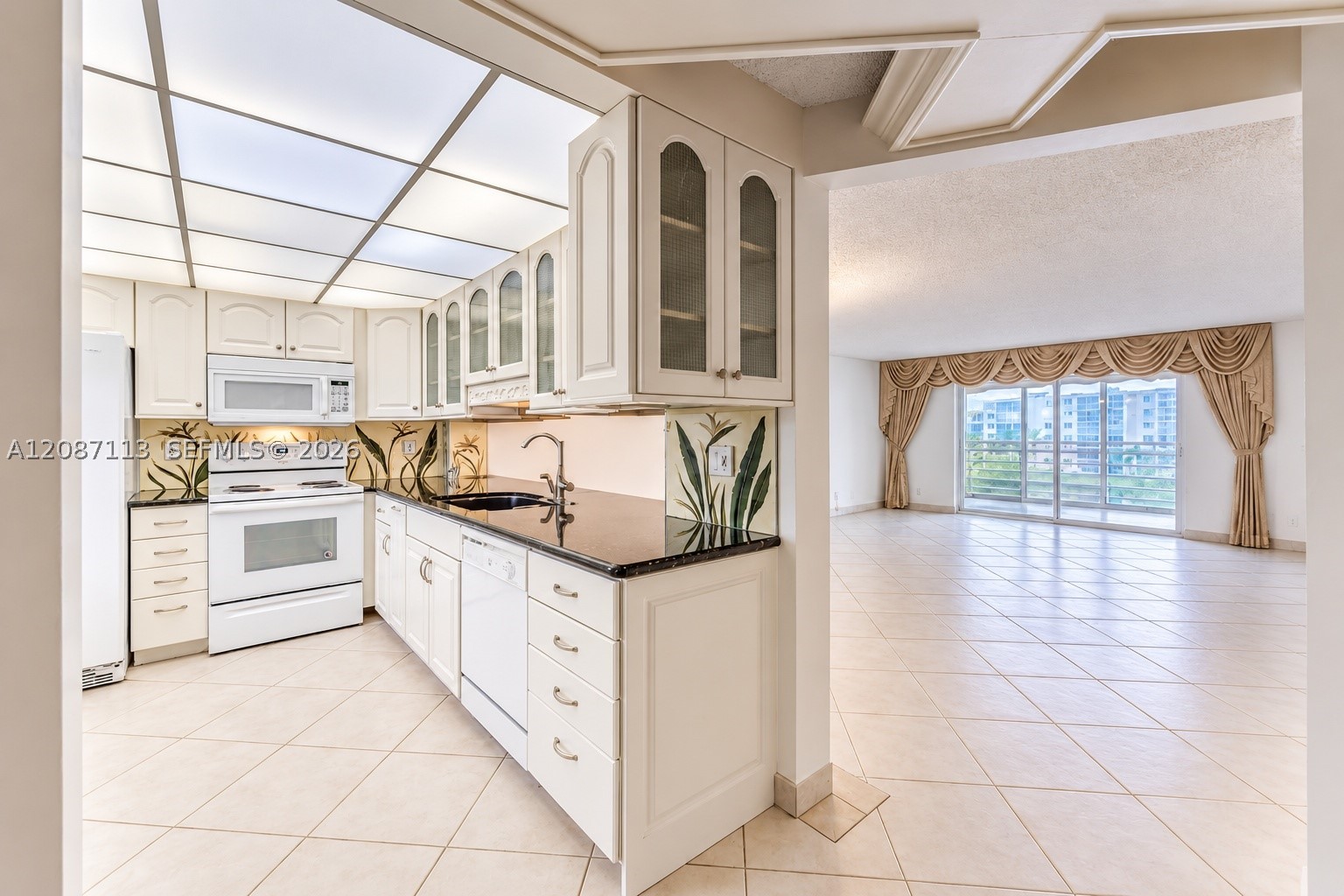 441 SE 3rd St #408, Dania Beach FL 33004