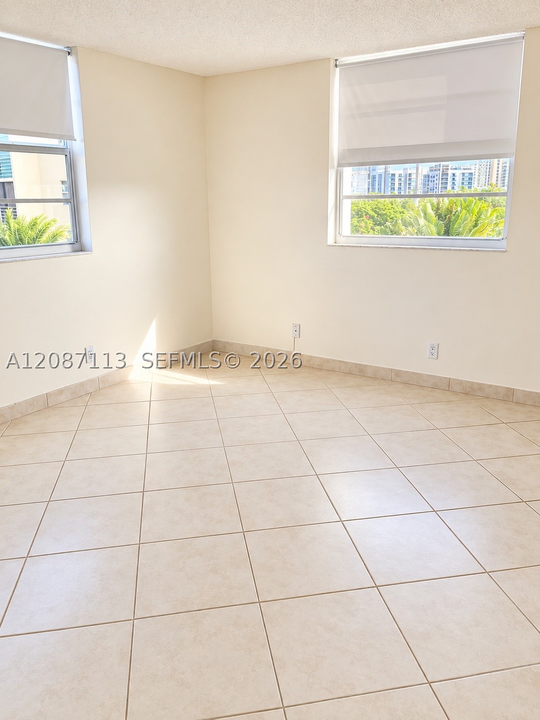 441 SE 3rd St #408, Dania Beach FL 33004