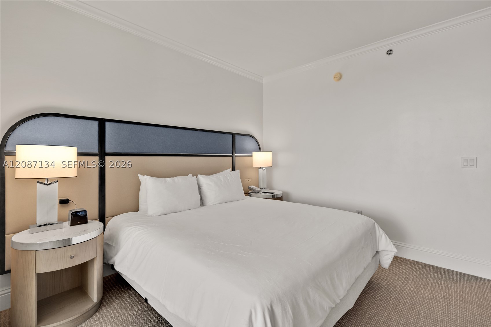 4401 Collins Ave #1508, Miami Beach FL 33140