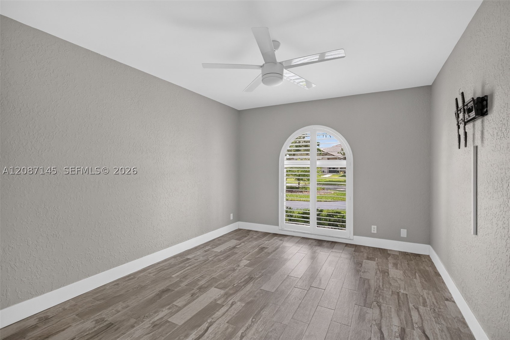 10885 SW 1st Ct, Coral Springs FL 33071