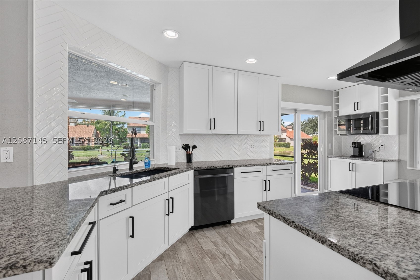 10885 SW 1st Ct, Coral Springs FL 33071