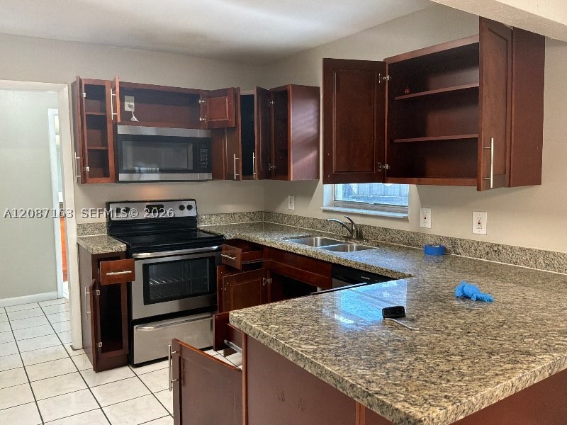 617 S A St, Lake Clarke Shores FL 33460