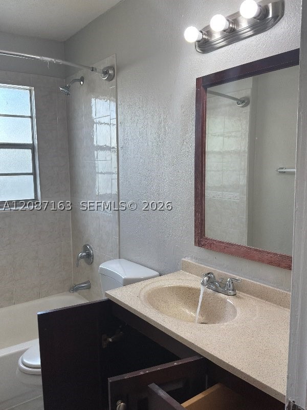 617 S A St, Lake Clarke Shores FL 33460