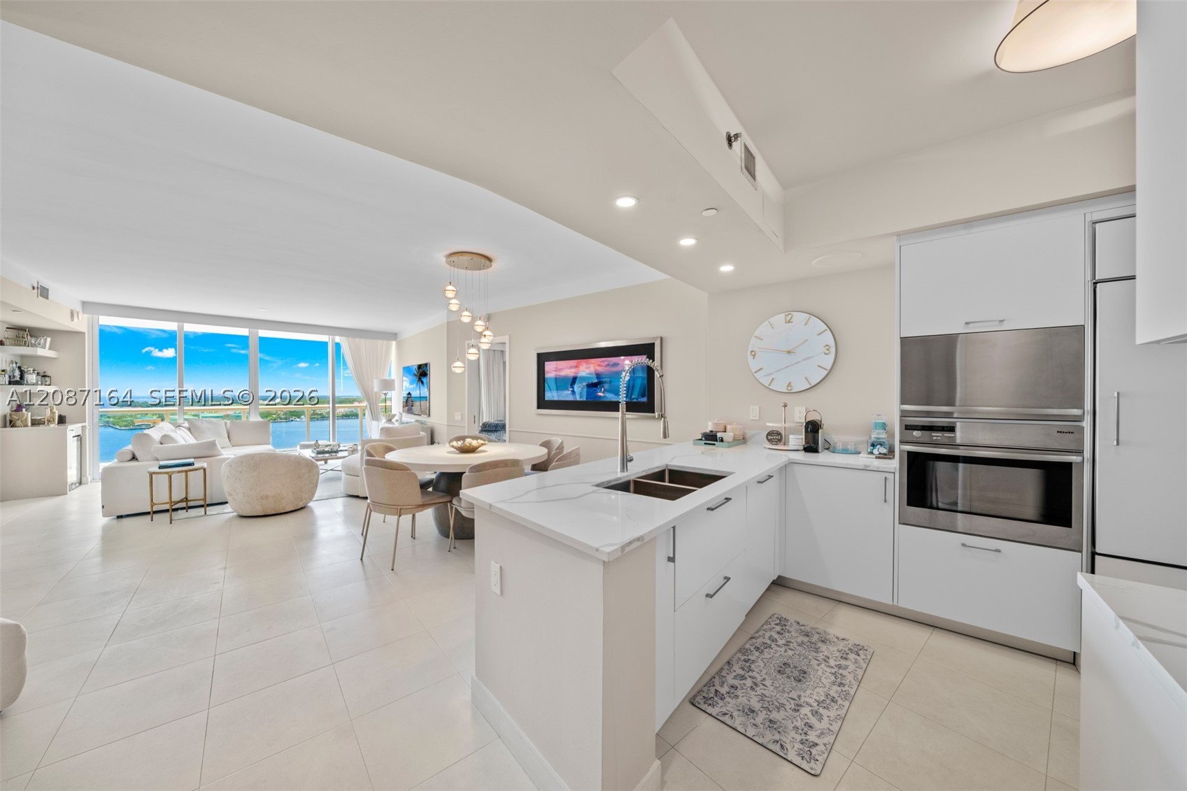 450 Alton Rd #2105, Miami Beach FL 33139