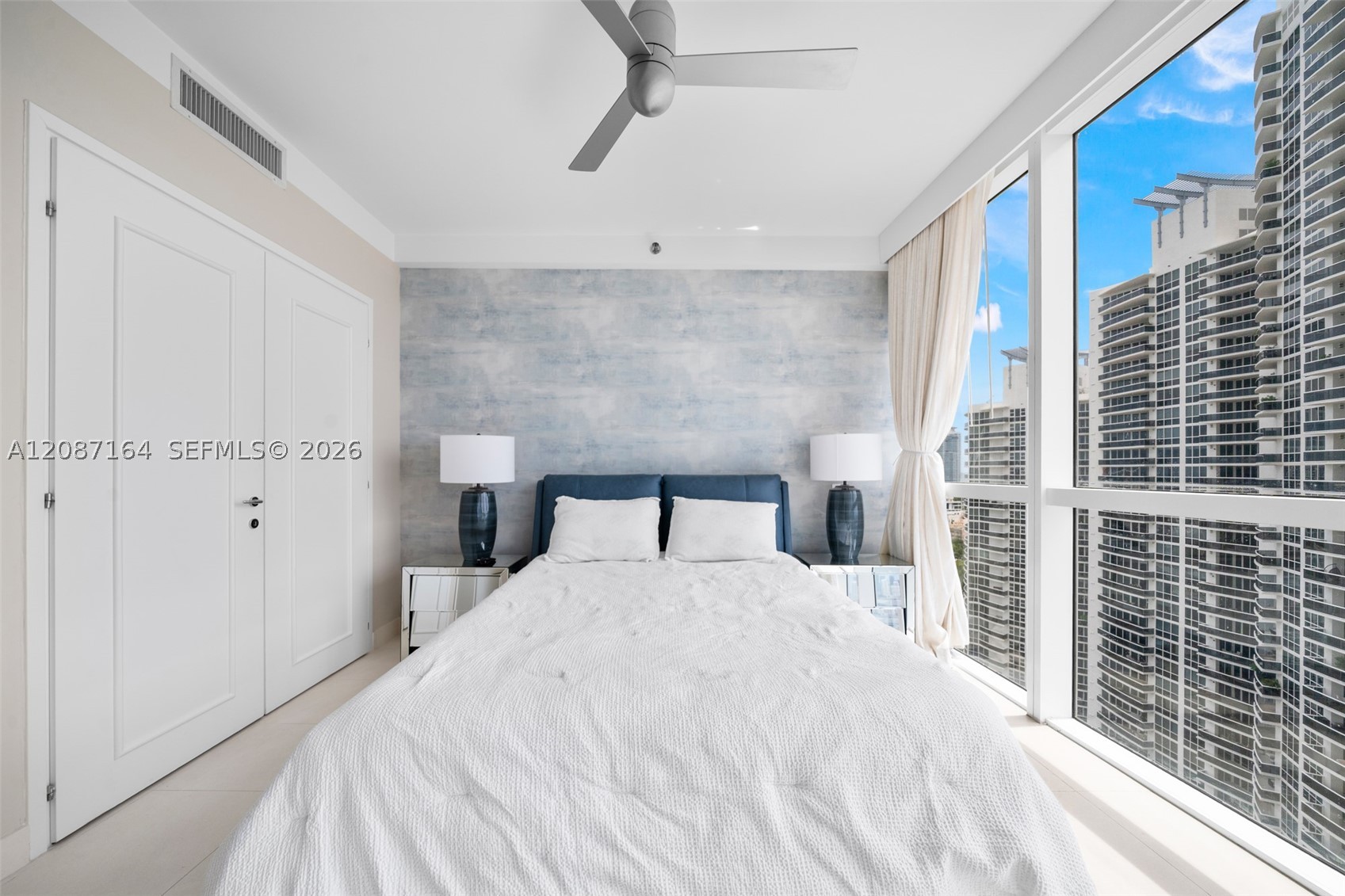 450 Alton Rd #2105, Miami Beach FL 33139
