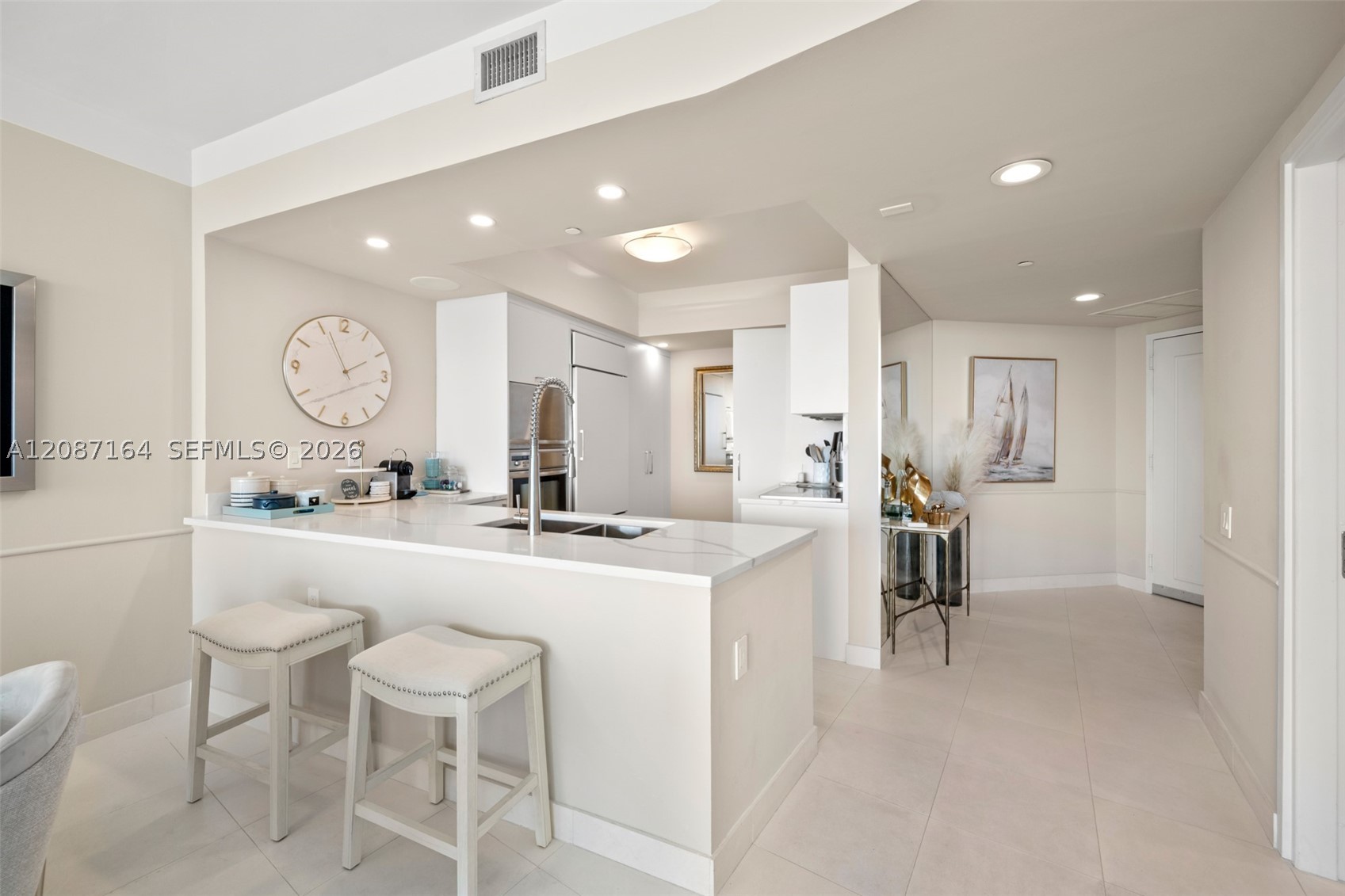 450 Alton Rd #2105, Miami Beach FL 33139