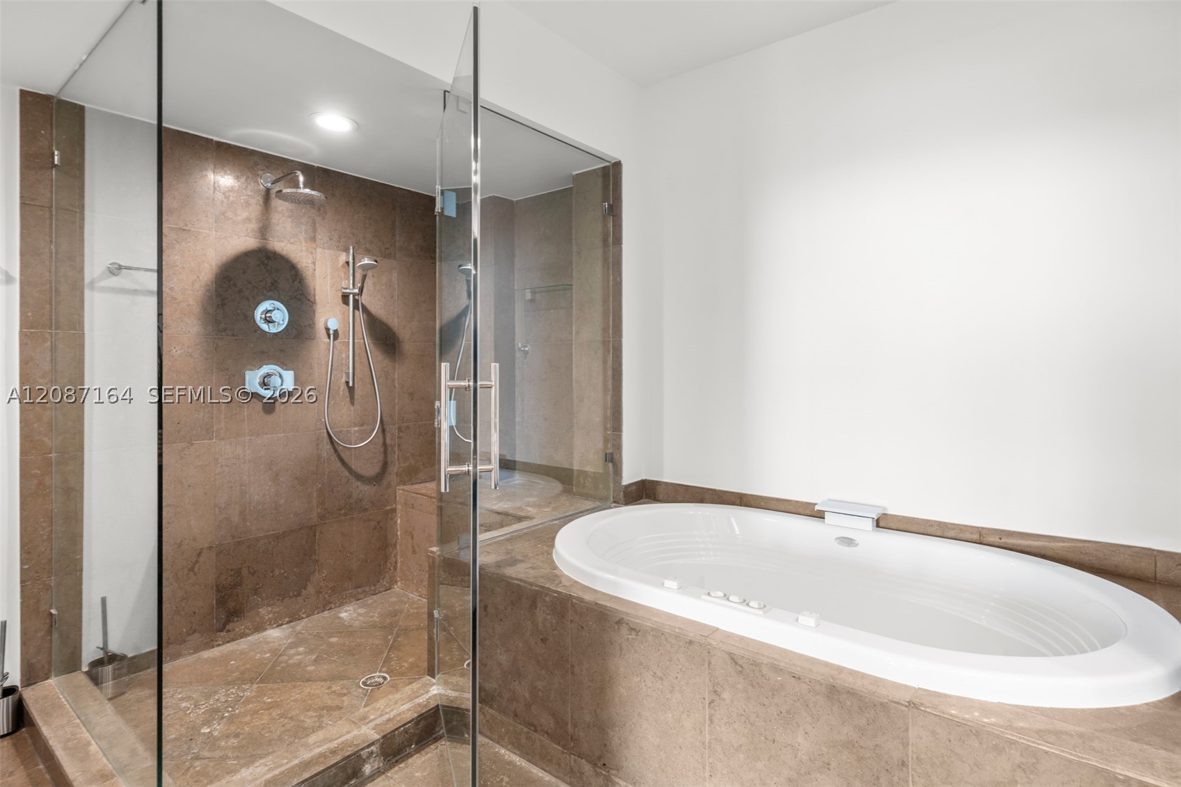 450 Alton Rd #2105, Miami Beach FL 33139