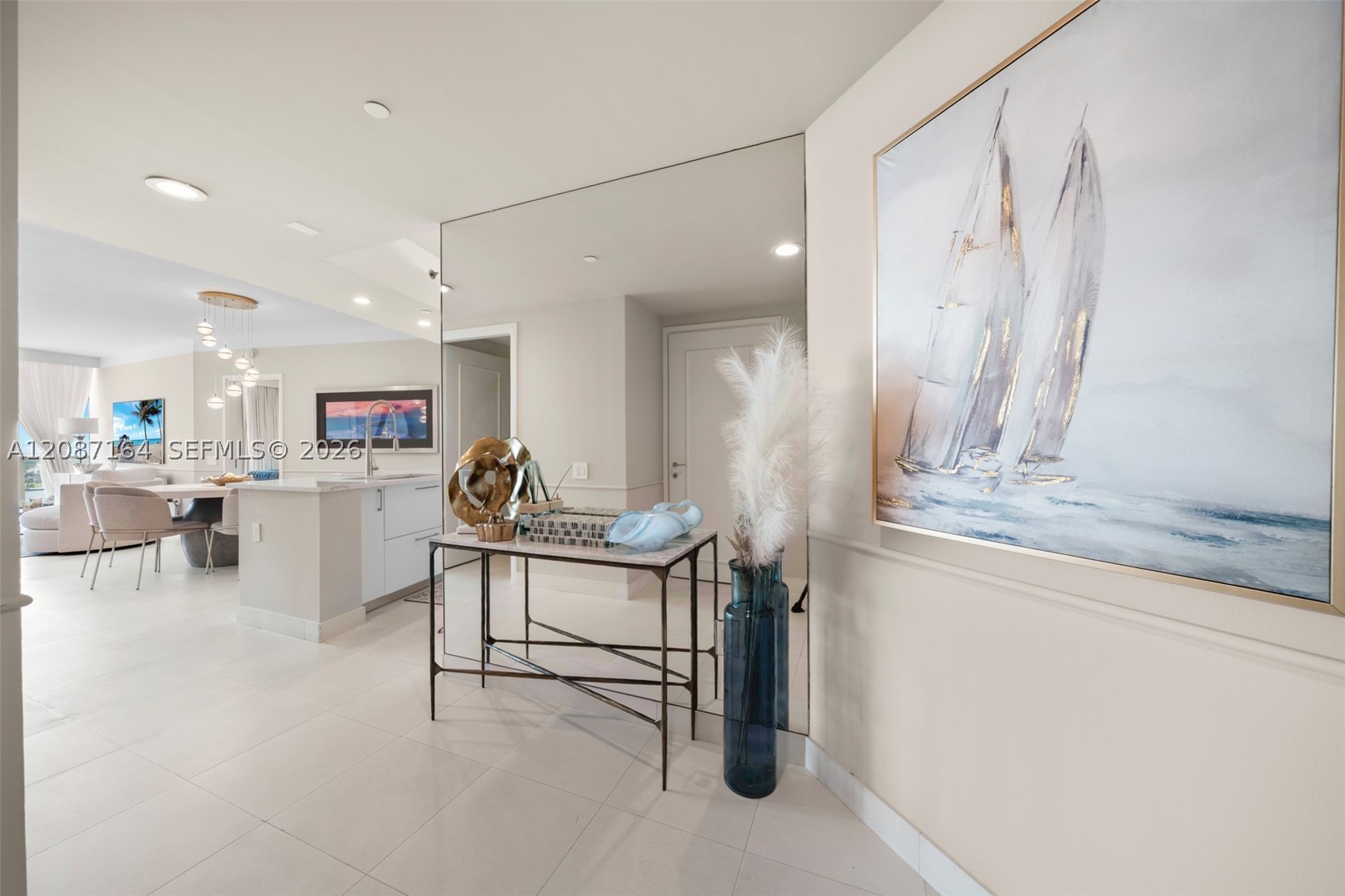 450 Alton Rd #2105, Miami Beach FL 33139
