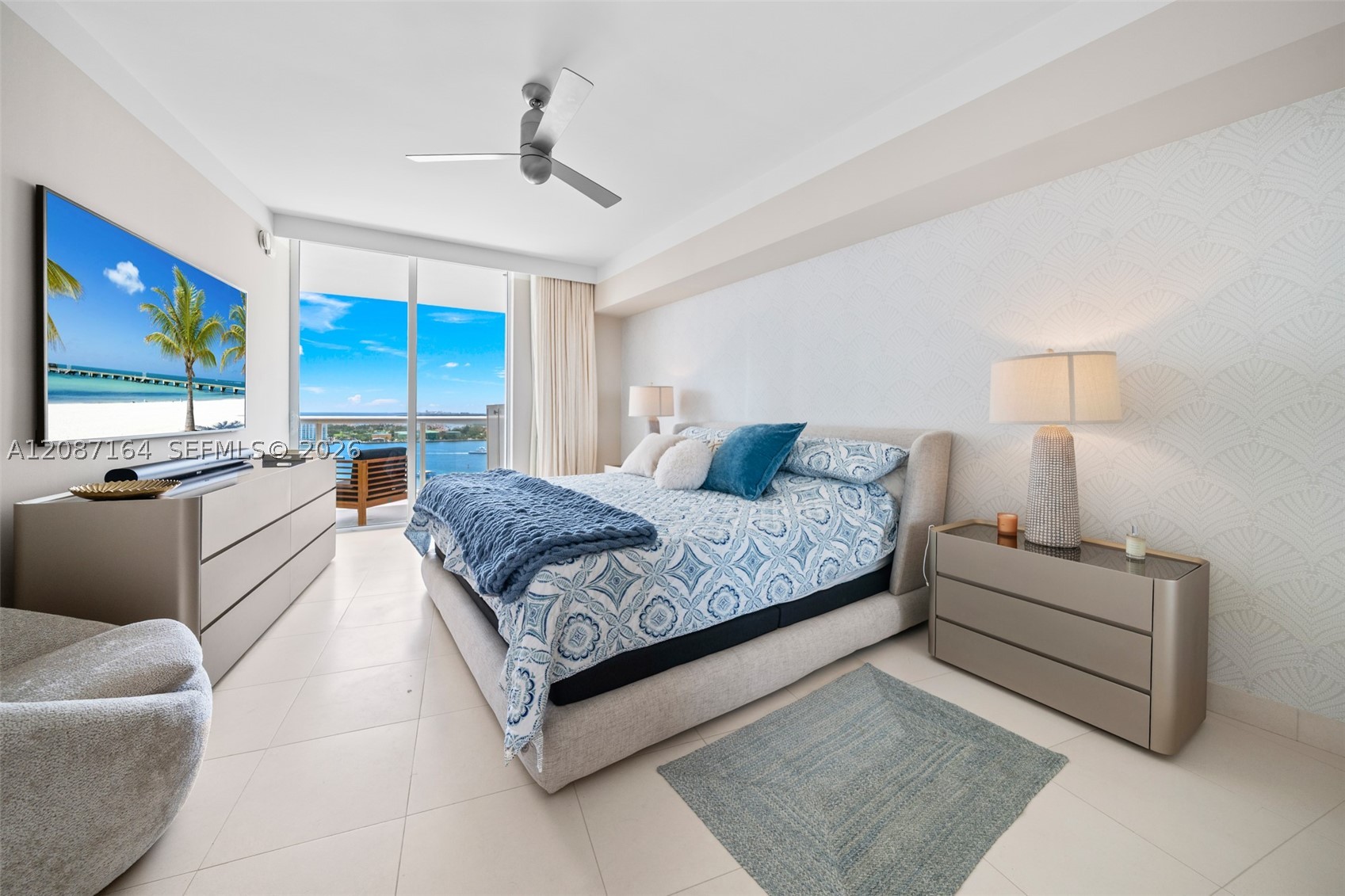 450 Alton Rd #2105, Miami Beach FL 33139