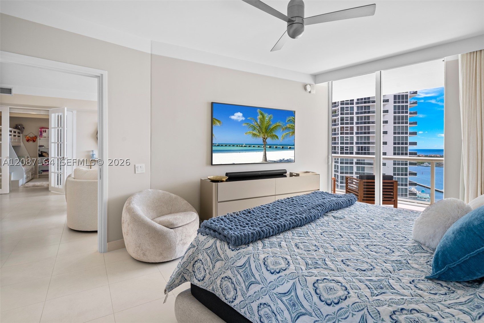 450 Alton Rd #2105, Miami Beach FL 33139