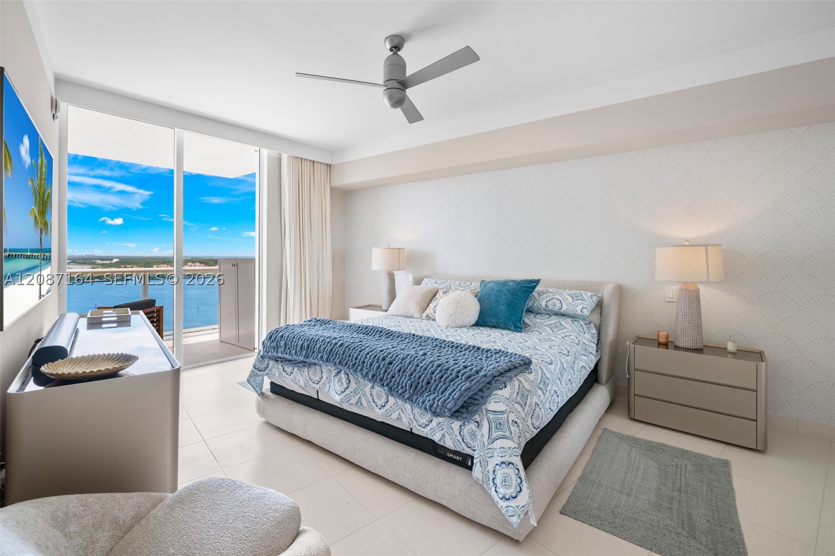 450 Alton Rd #2105, Miami Beach FL 33139