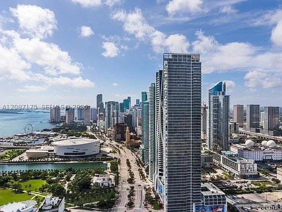 Miami FL 33132 - A12087175
