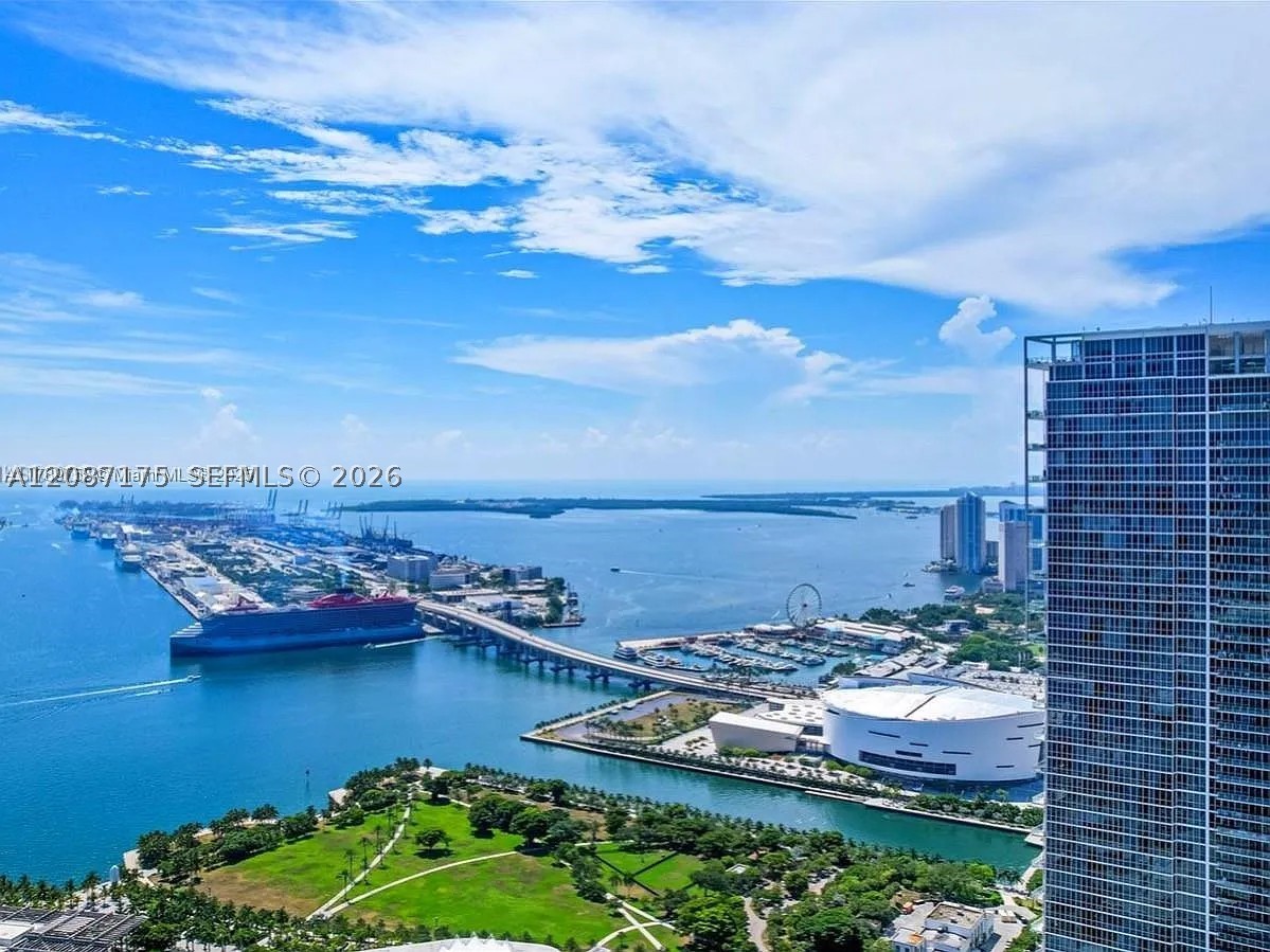 Miami FL 33132 - A12087175