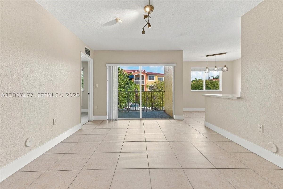 21000 SW 87th Ave #204, Cutler Bay FL 33189