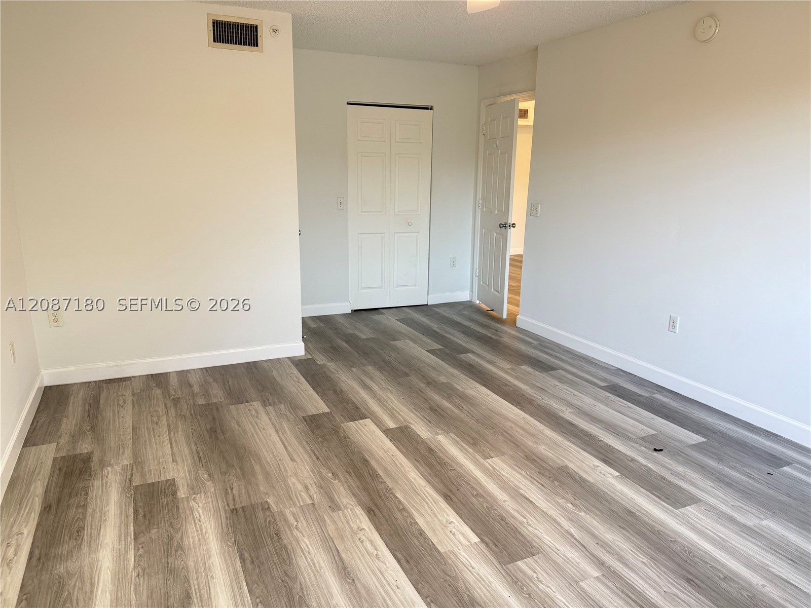 5045 Wiles Rd #303, Coconut Creek FL 33073