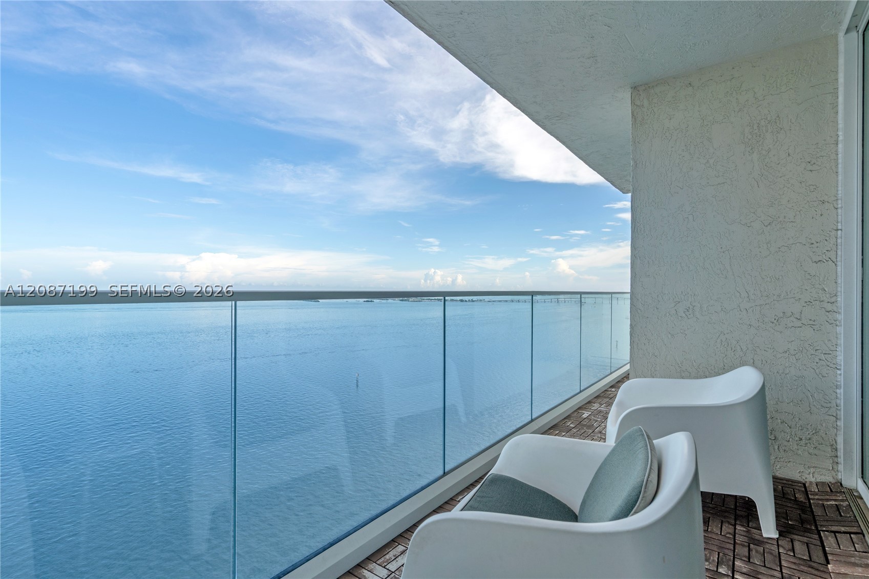 800 Claughton Island Dr #1604, Miami FL 33131