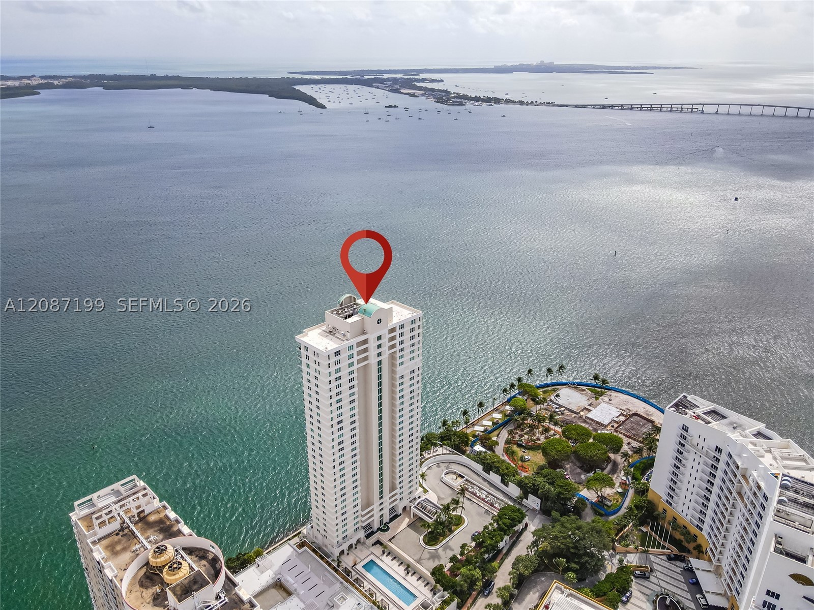 800 Claughton Island Dr #1604, Miami FL 33131