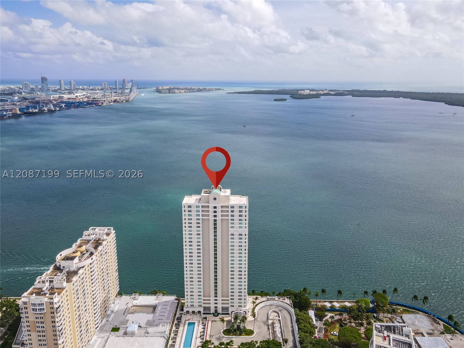 800 Claughton Island Dr #1604, Miami FL 33131