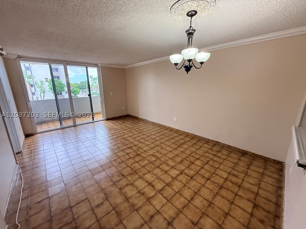 10000 NW 80th Ct #2361, Hialeah Gardens FL 33016