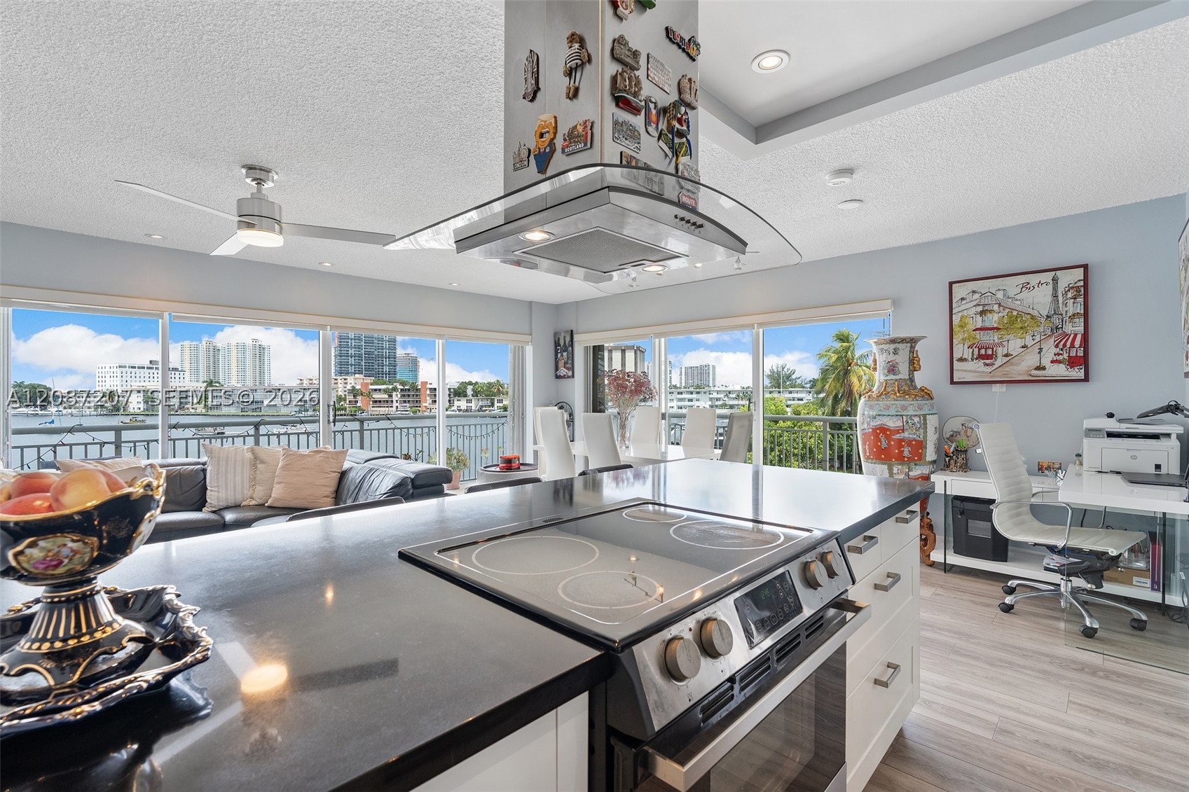 126 Golden Isles Dr #34A, Hallandale Beach FL 33009