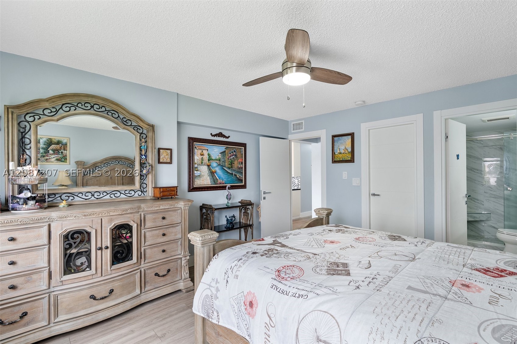 126 Golden Isles Dr #34A, Hallandale Beach FL 33009