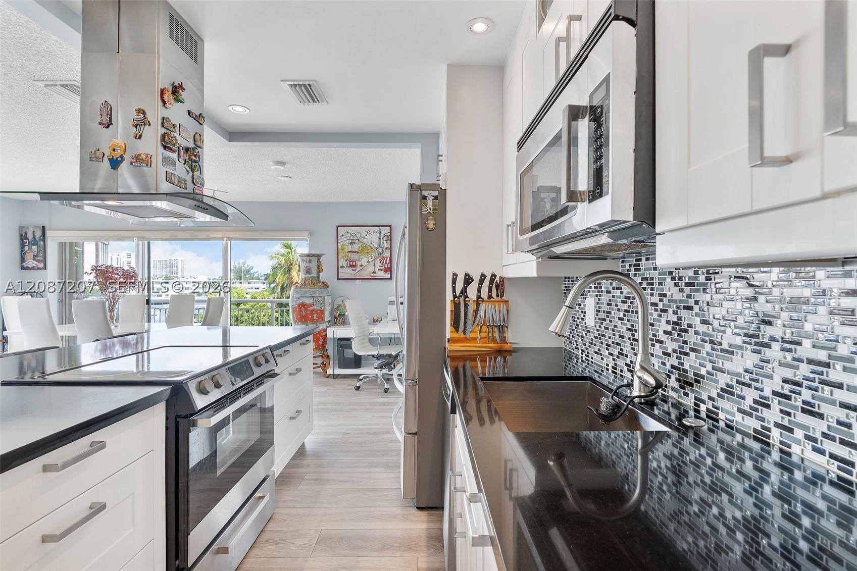 126 Golden Isles Dr #34A, Hallandale Beach FL 33009