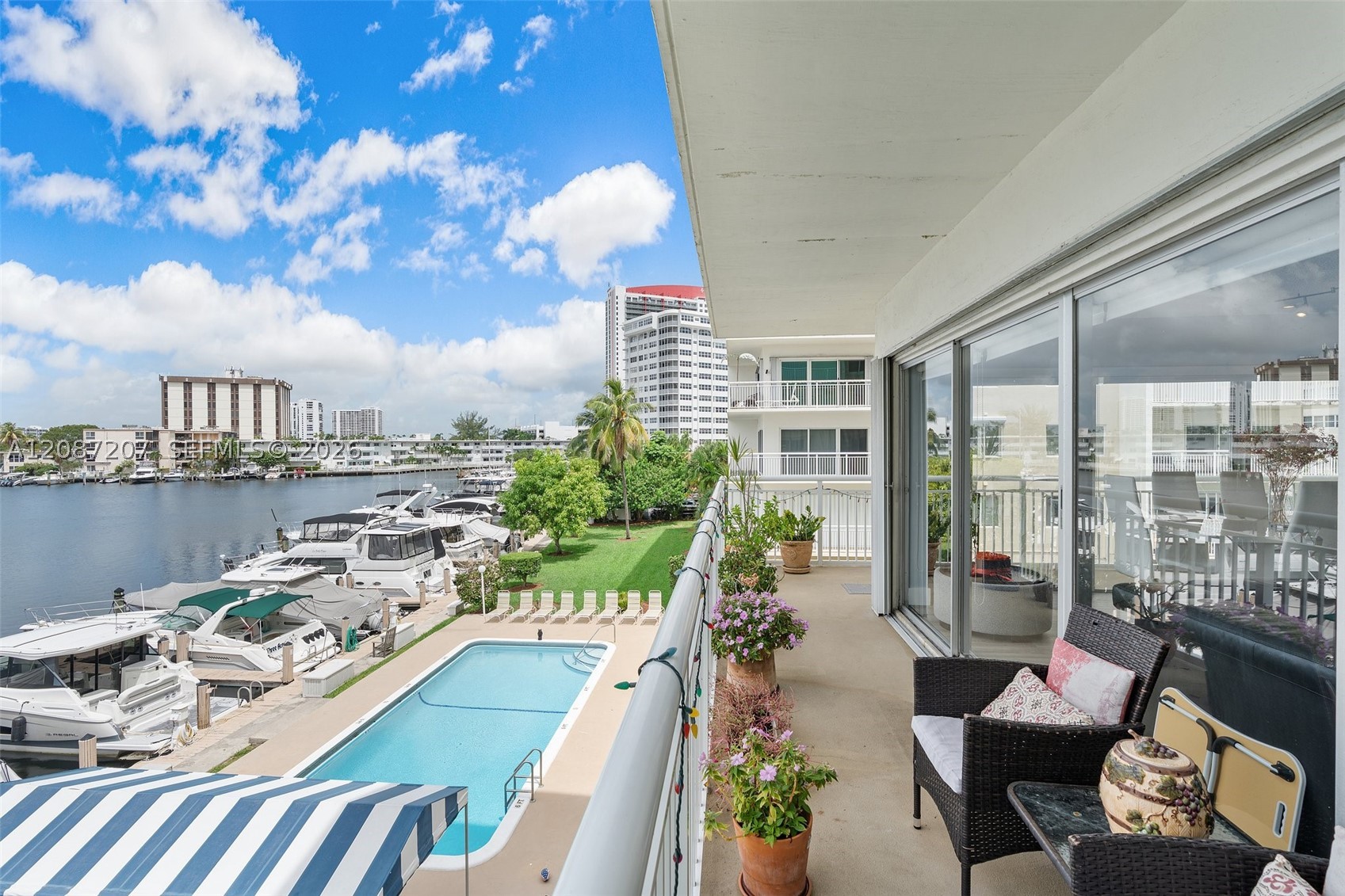 126 Golden Isles Dr #34A, Hallandale Beach FL 33009