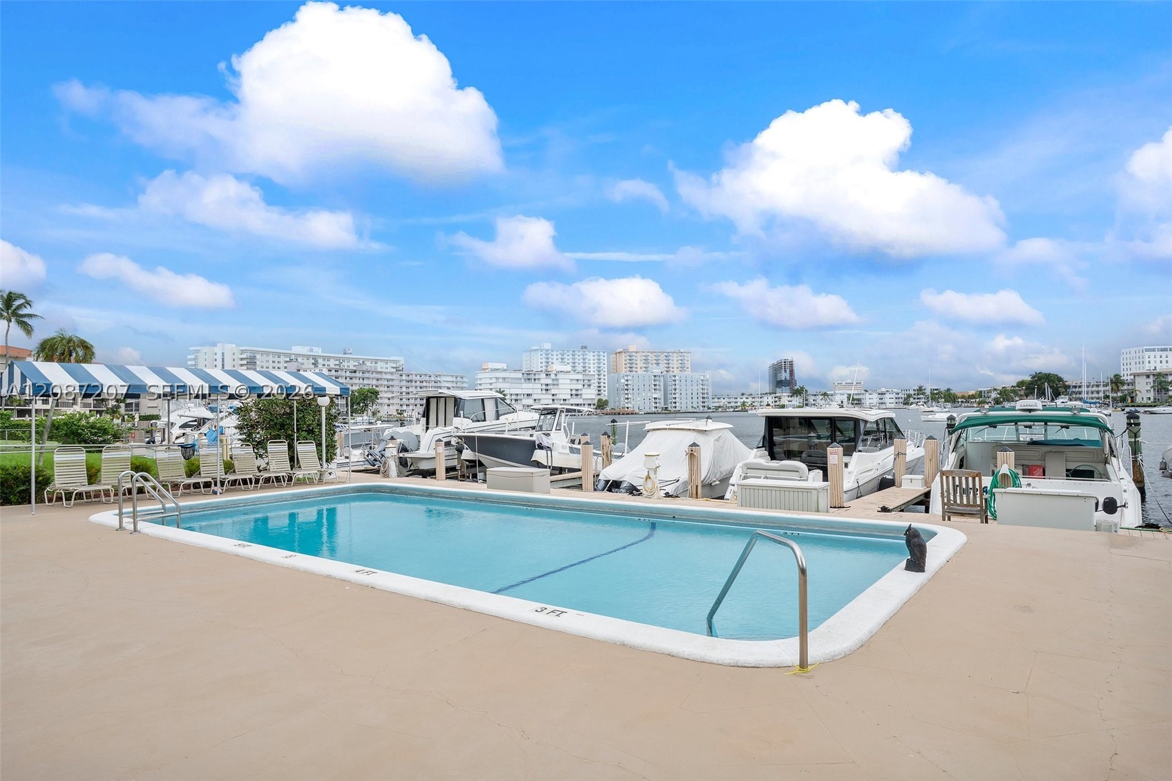 126 Golden Isles Dr #34A, Hallandale Beach FL 33009