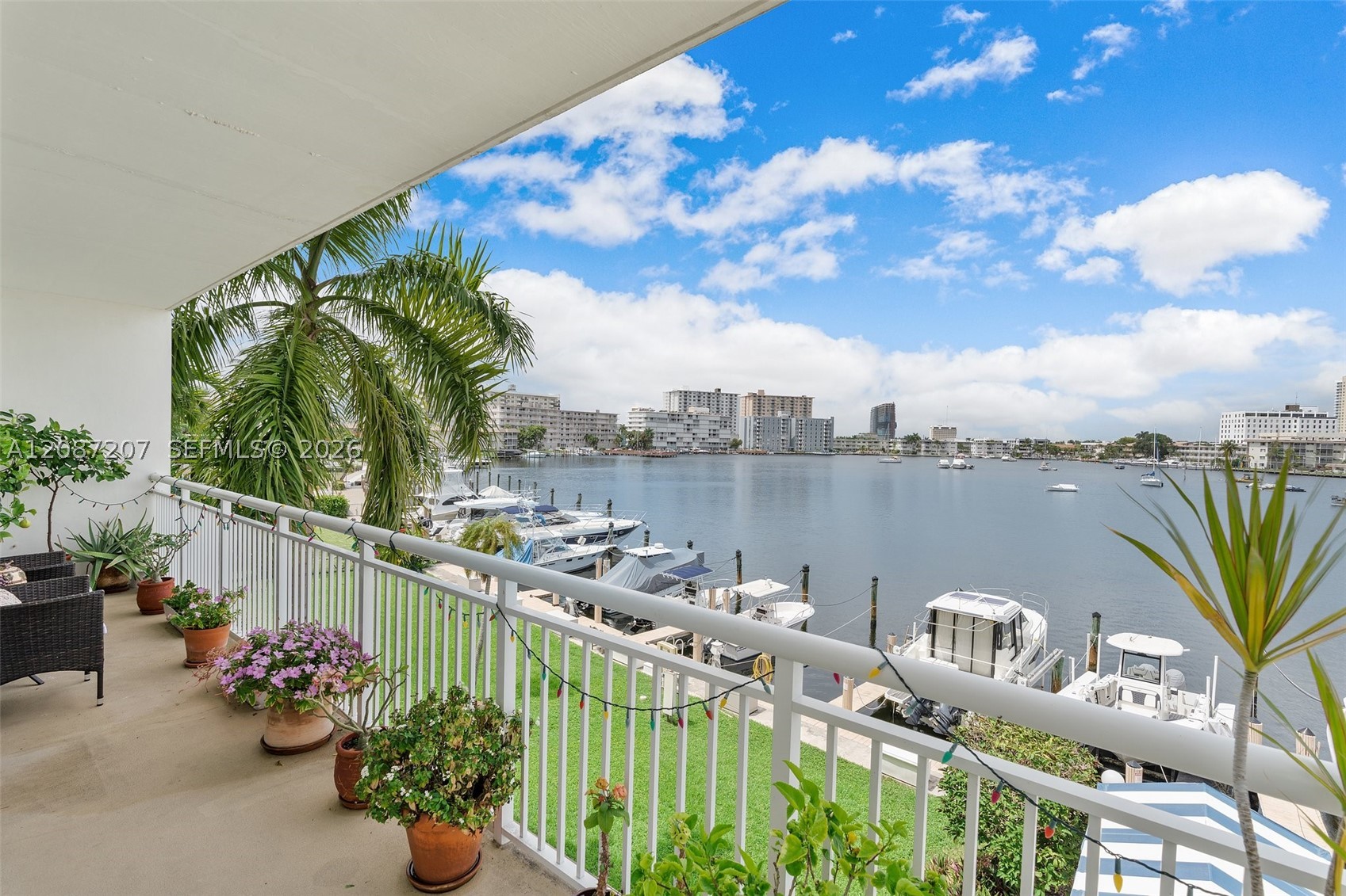 126 Golden Isles Dr #34A, Hallandale Beach FL 33009