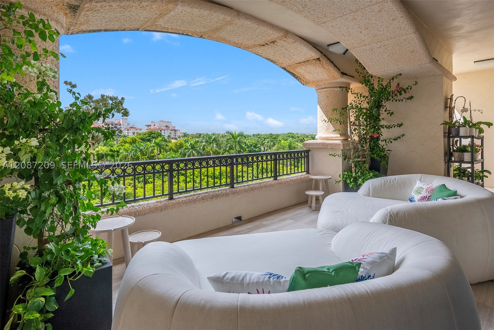 7052 Fisher Island Dr #7052, Miami Beach FL 33109