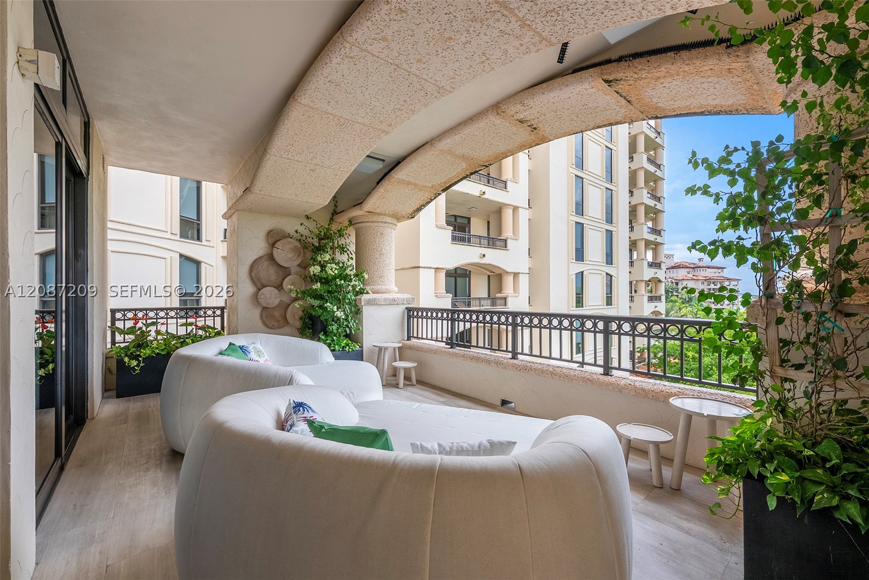 7052 Fisher Island Dr #7052, Miami Beach FL 33109