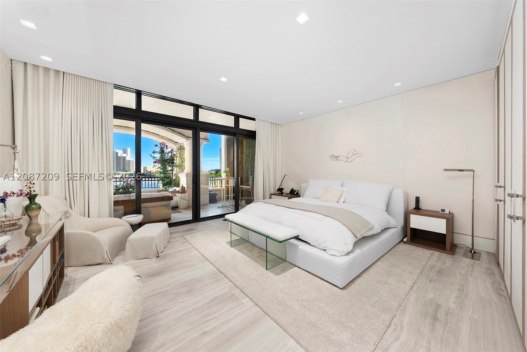 7052 Fisher Island Dr #7052, Miami Beach FL 33109