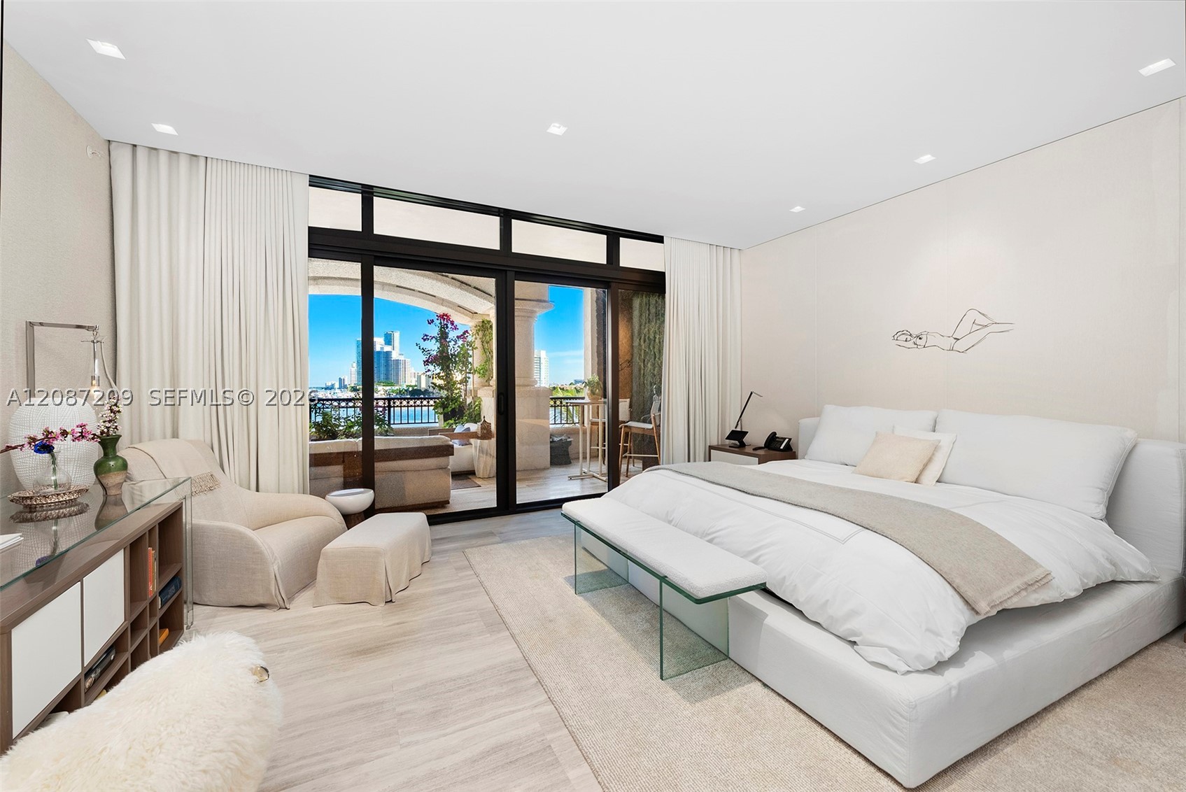 7052 Fisher Island Dr #7052, Miami Beach FL 33109