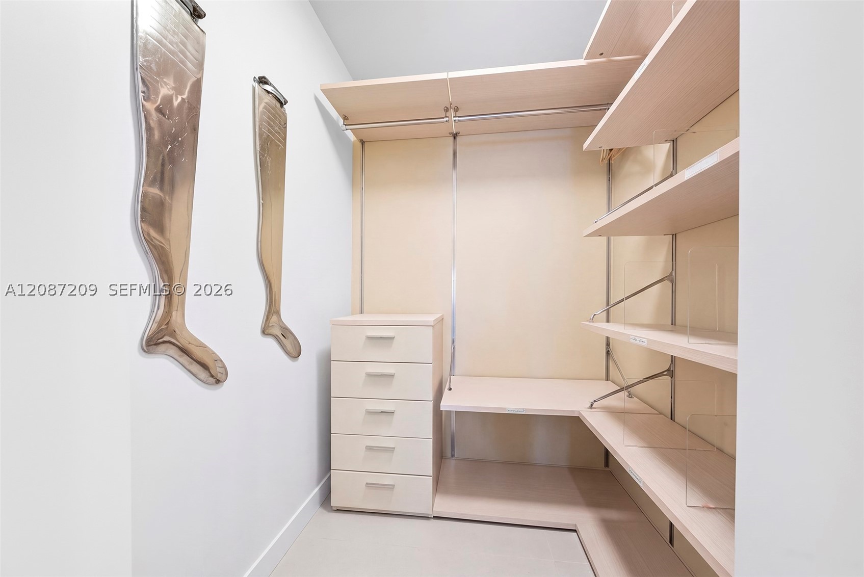 7052 Fisher Island Dr #7052, Miami Beach FL 33109