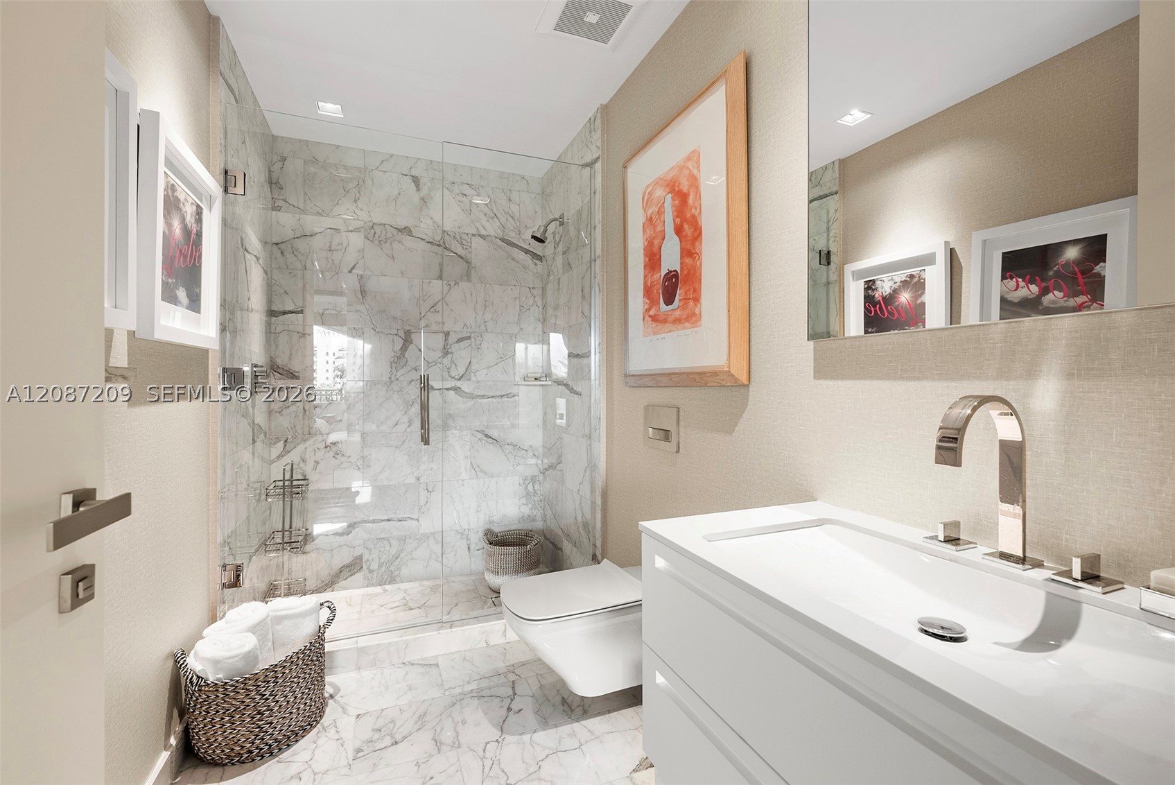 7052 Fisher Island Dr #7052, Miami Beach FL 33109