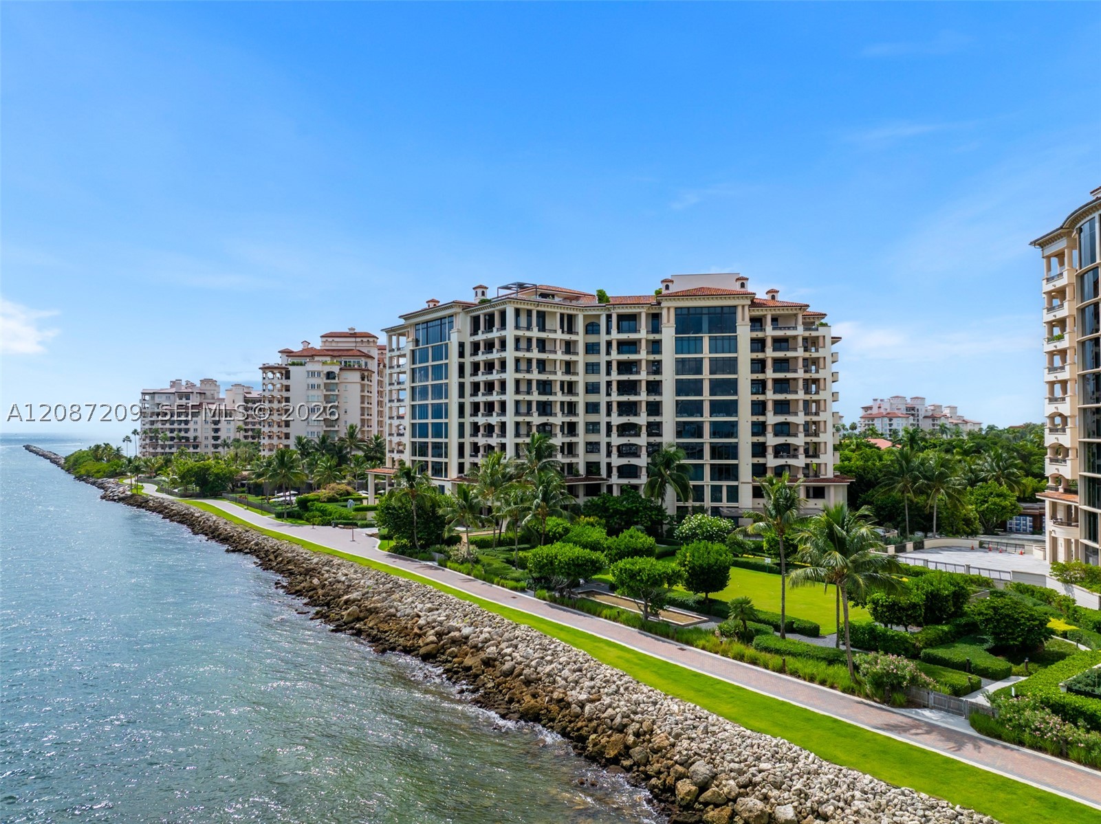 7052 Fisher Island Dr #7052, Miami Beach FL 33109