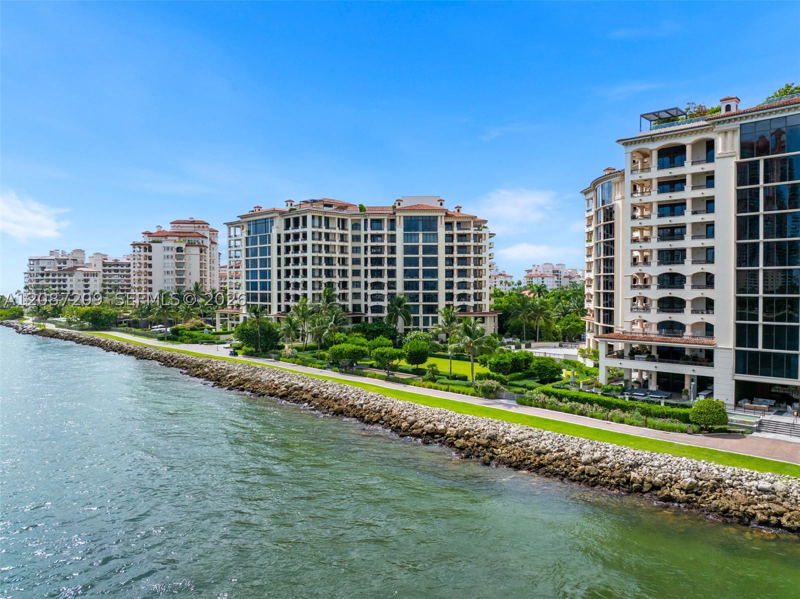 7052 Fisher Island Dr #7052, Miami Beach FL 33109