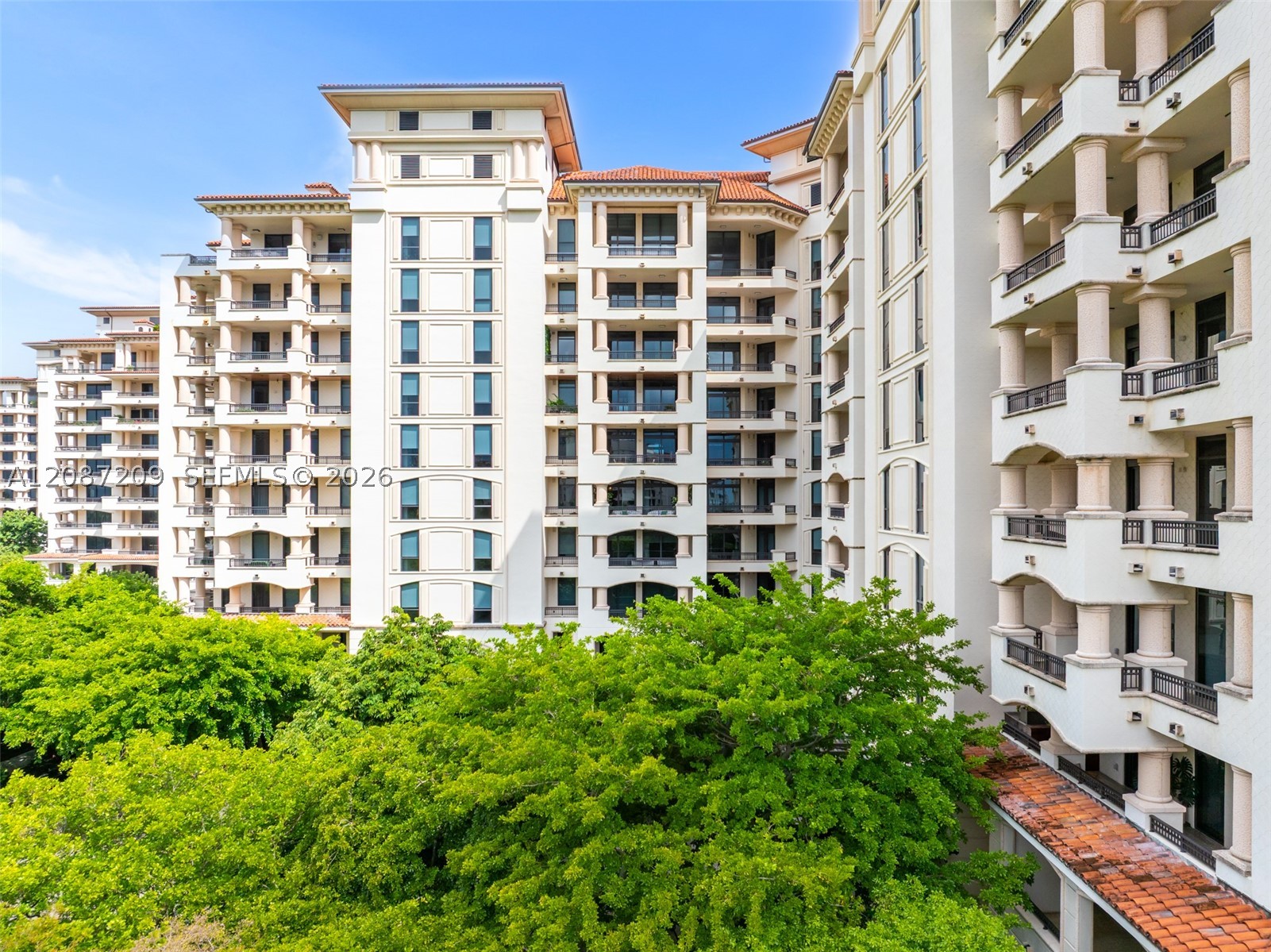 7052 Fisher Island Dr #7052, Miami Beach FL 33109