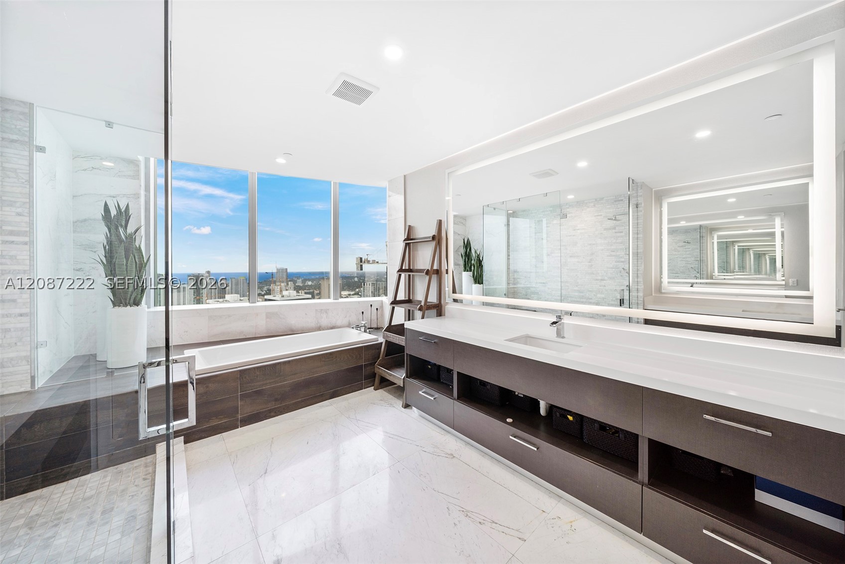 851 NE 1st Ave #5312, Miami FL 33132