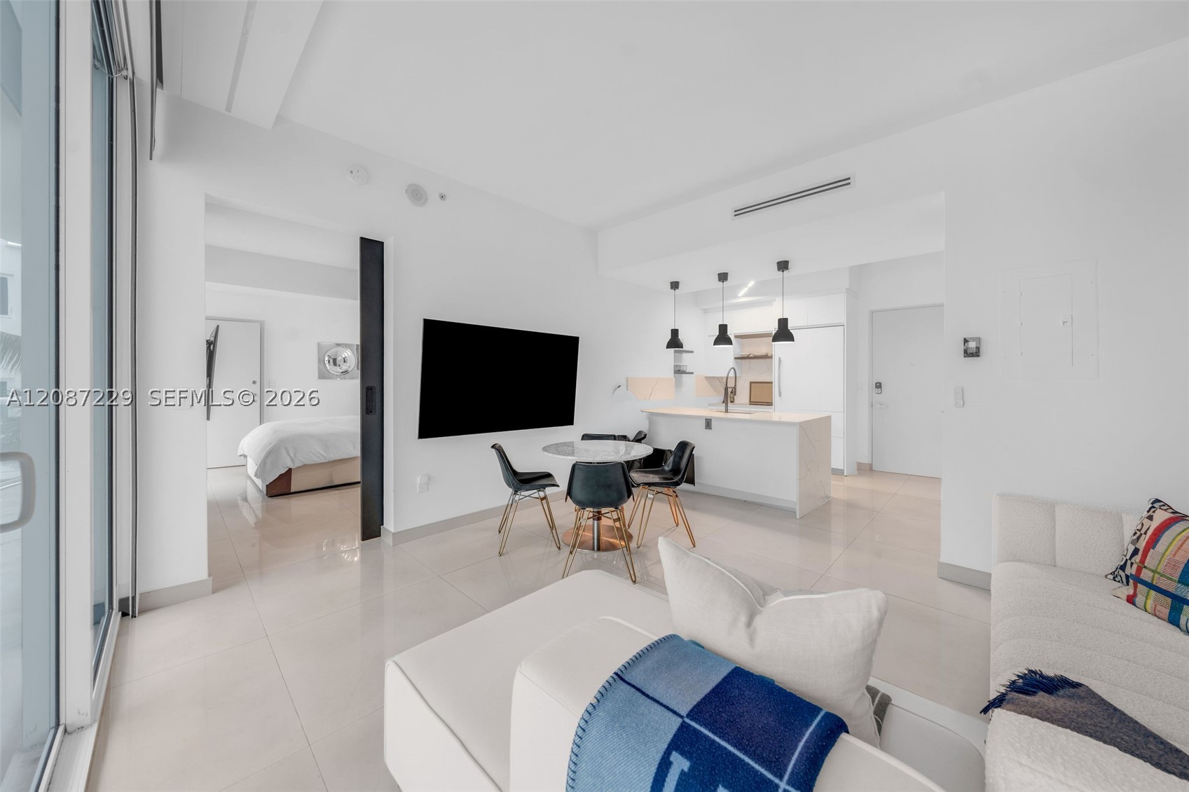 50 S Pointe Dr #514, Miami Beach FL 33139