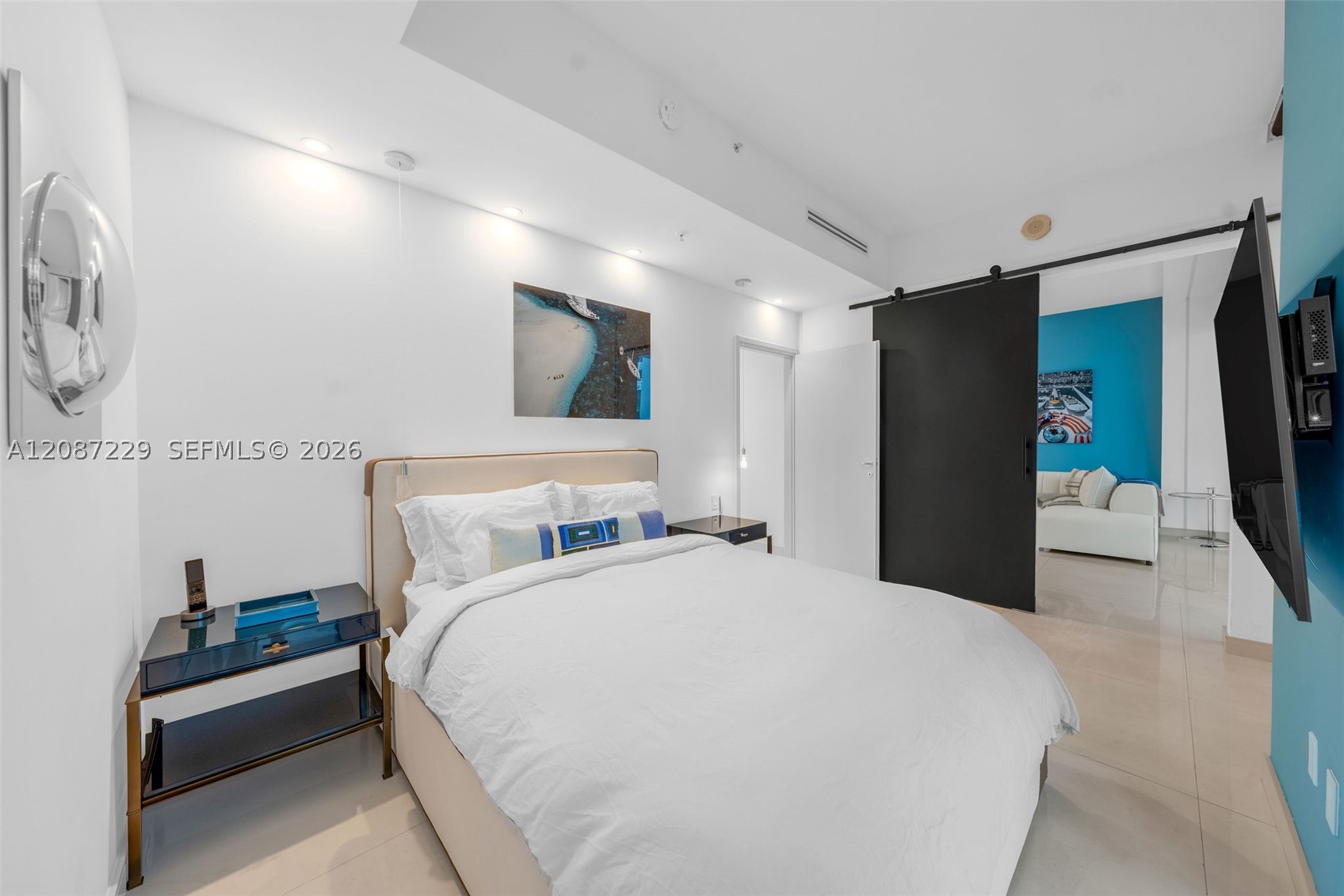 50 S Pointe Dr #514, Miami Beach FL 33139
