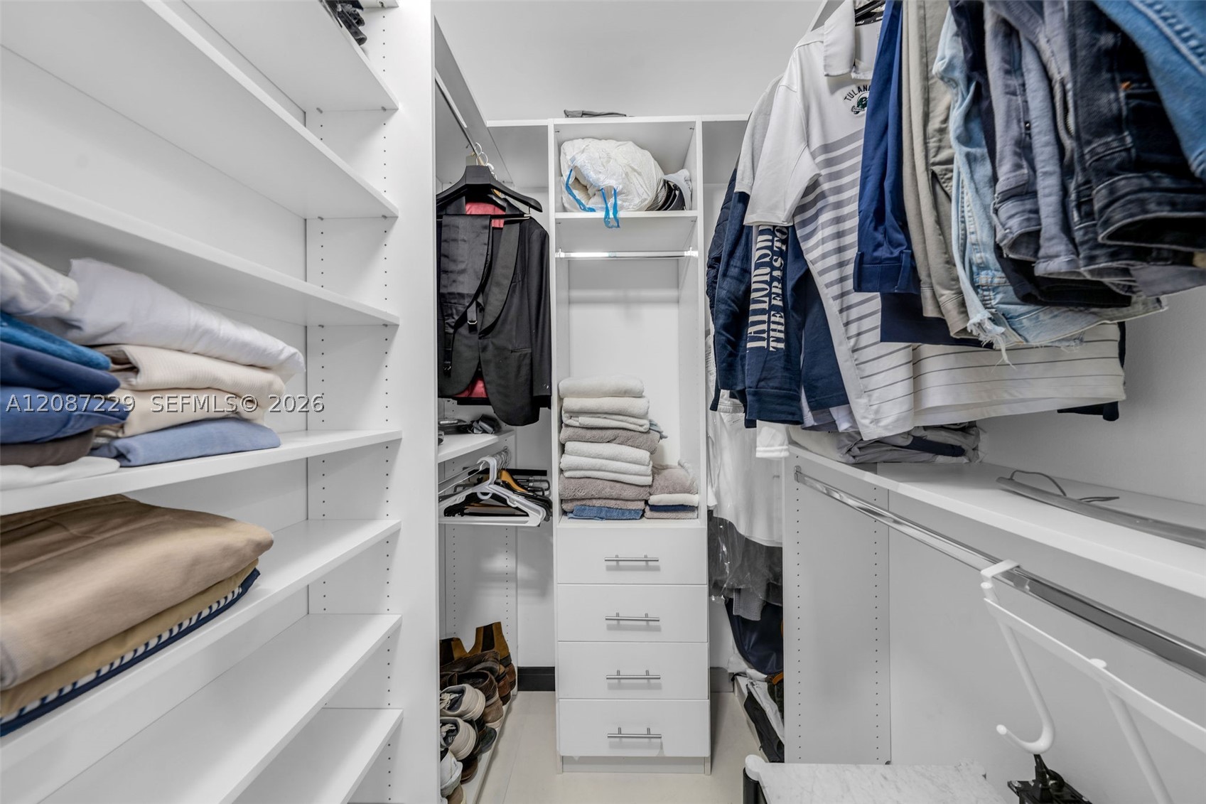 50 S Pointe Dr #514, Miami Beach FL 33139