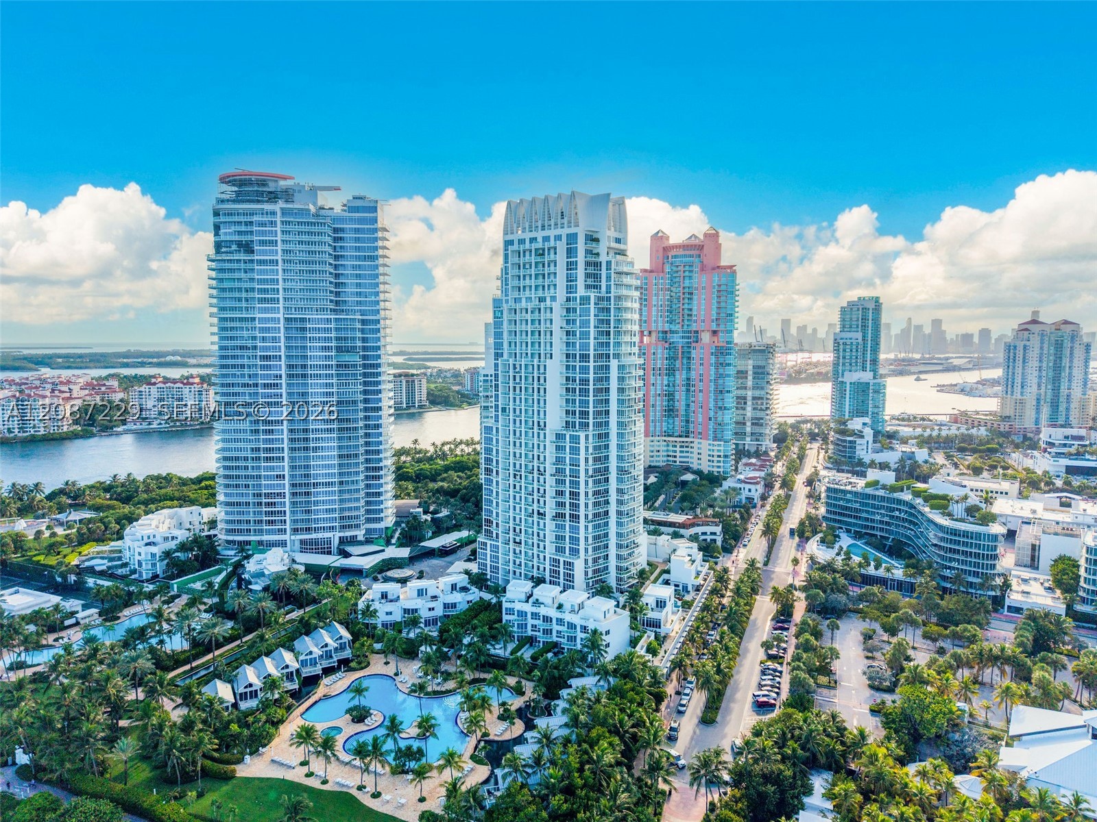 50 S Pointe Dr #514, Miami Beach FL 33139