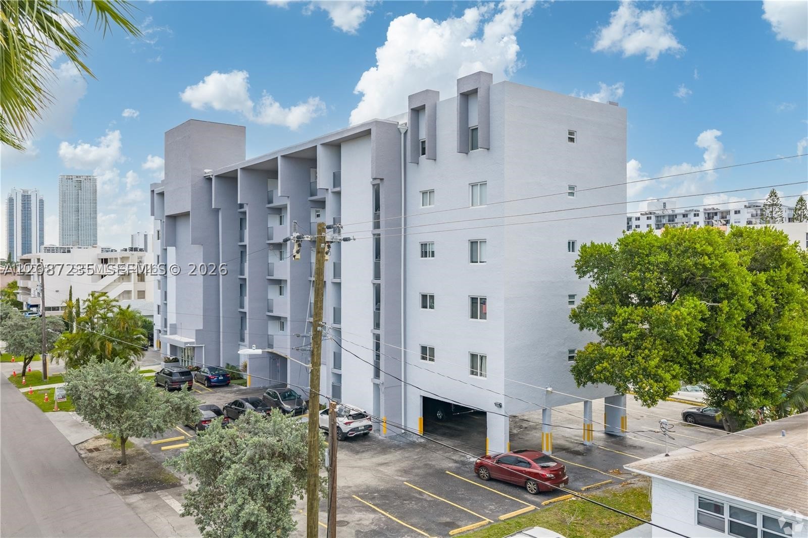 3626 NE 168th St #504, North Miami Beach FL 33160
