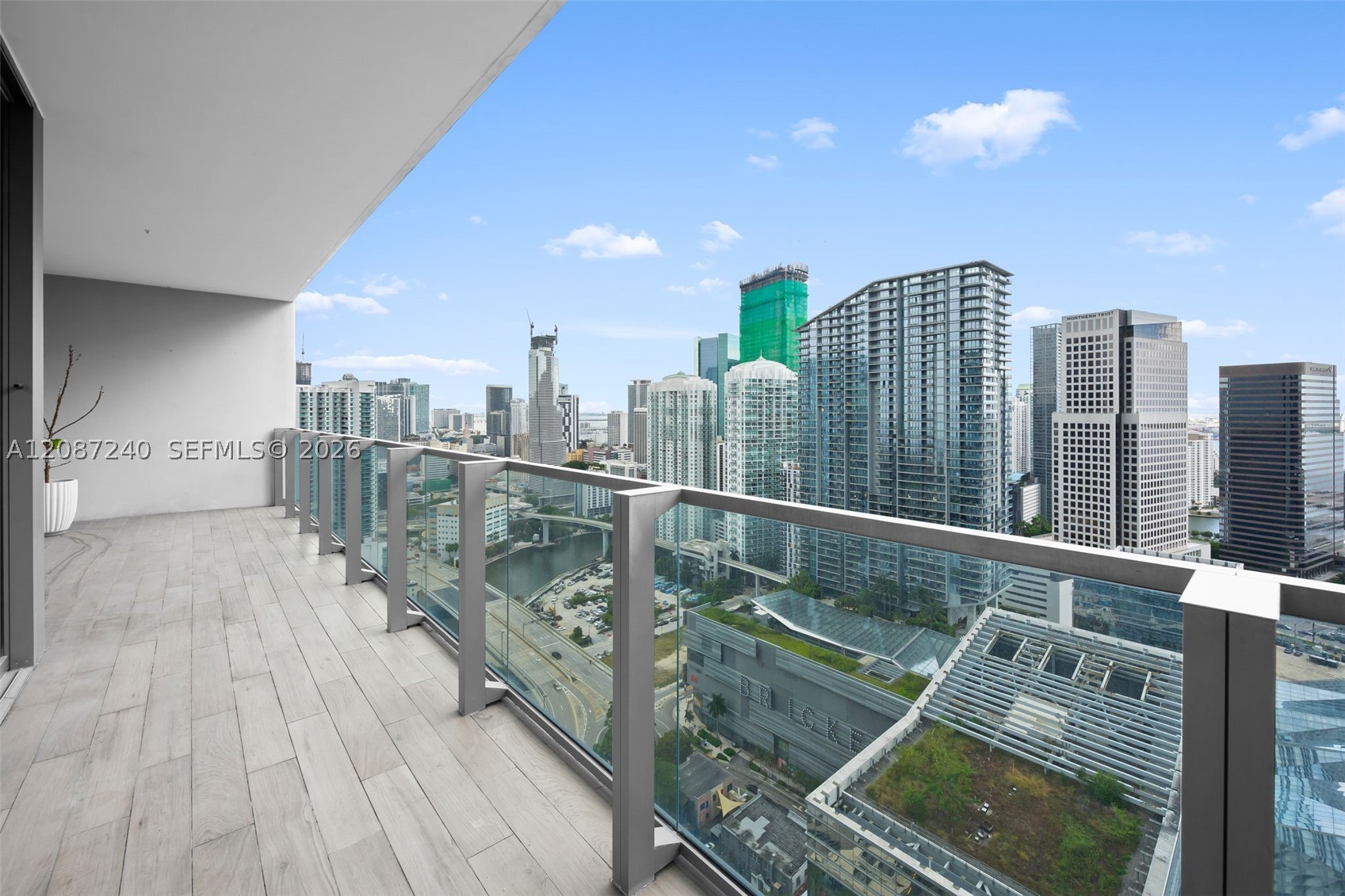 88 SW 7th St #3107, Miami FL 33130