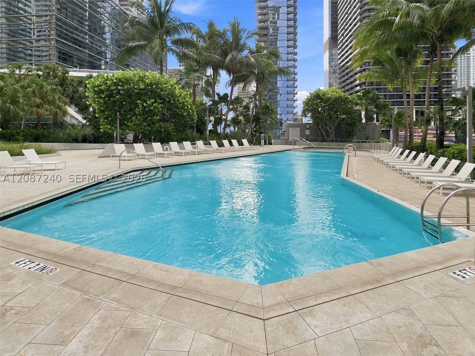 88 SW 7th St #3107, Miami FL 33130