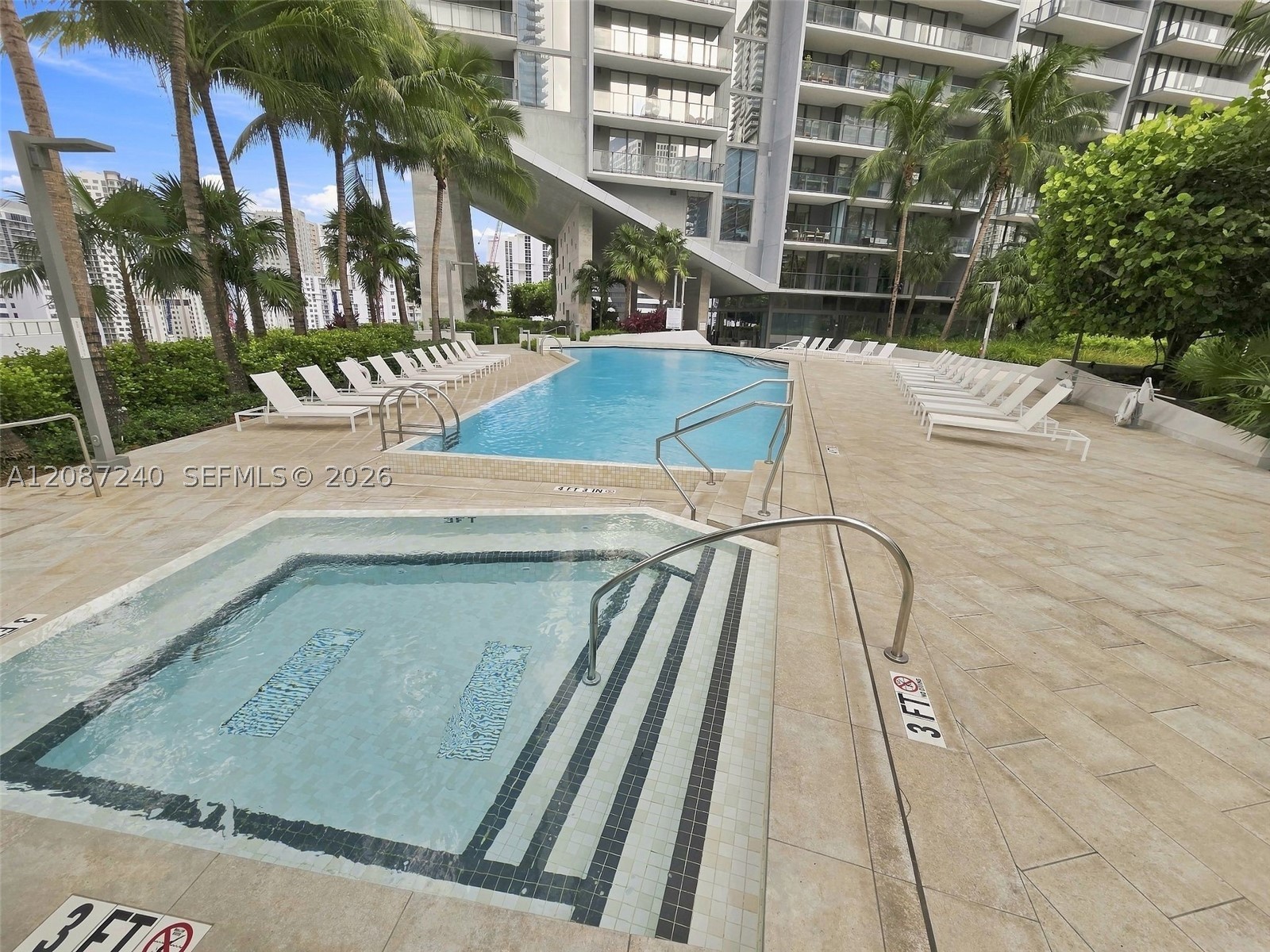 88 SW 7th St #3107, Miami FL 33130